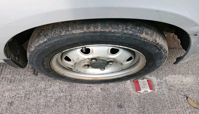 2013 Maruti Alto K10 LXI, Petrol, Manual, 1,40,232 km, tyre