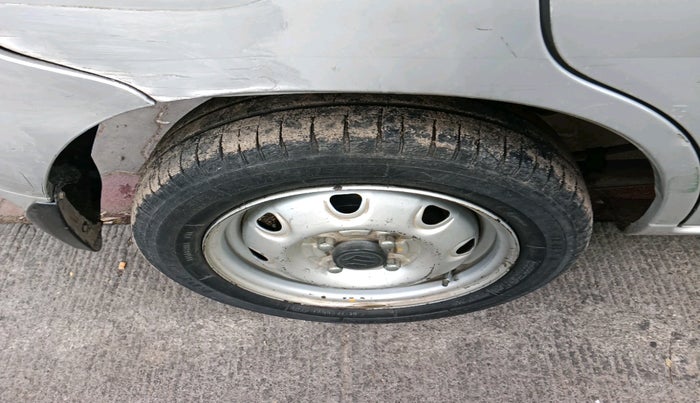 2013 Maruti Alto K10 LXI, Petrol, Manual, 1,40,232 km, tyre