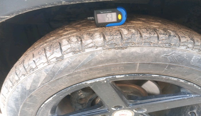 2021 Maruti Vitara Brezza LXI, Petrol, Manual, 1,04,861 km, tyre