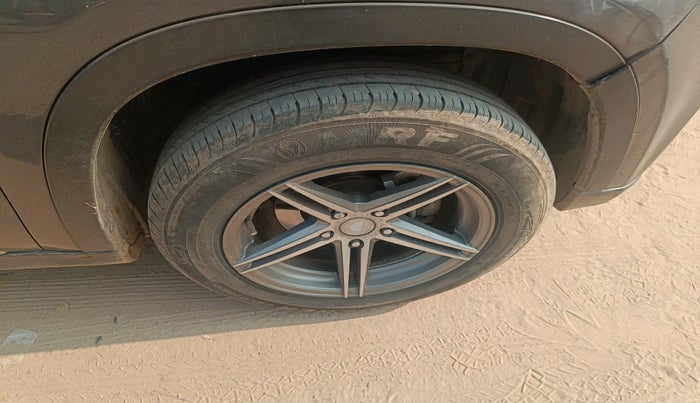 2019 Maruti Vitara Brezza VDI, Diesel, Manual, 1,06,526 km, tyre