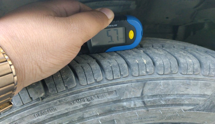 2011 Maruti Swift VDI, Diesel, Manual, 81,576 km, tyre