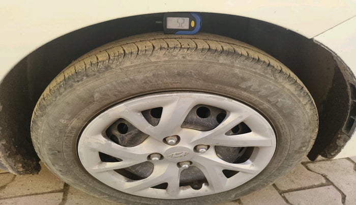 2018 Hyundai Grand i10 MAGNA U2 1.2 CRDI, Diesel, Manual, 1,40,098 km, tyre