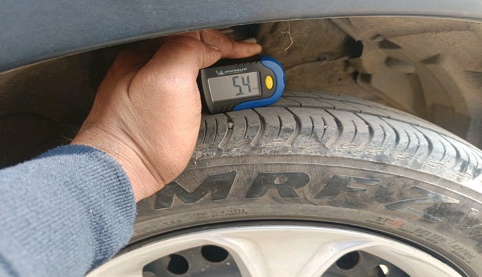 2022 Maruti S PRESSO VXI (O) CNG, Petrol, Manual, 29,415 km, tyre