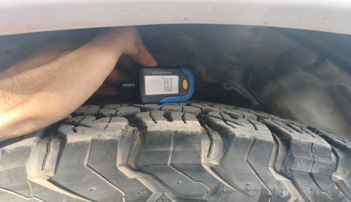 2016 Toyota Fortuner 3.0 4X2 MT, Diesel, Manual, 1,40,571 km, tyre