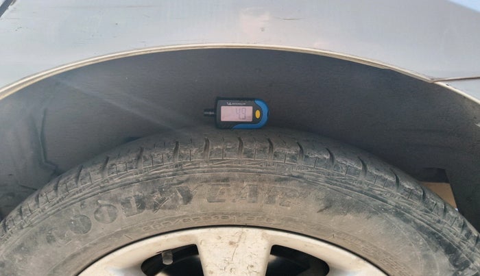 2014 Toyota Corolla Altis G PETROL, Petrol, Manual, 58,798 km, tyre