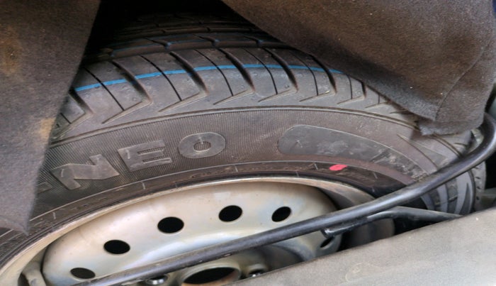 2021 Maruti New Wagon-R LXI CNG (O) 1.0, Petrol, Manual, 52,650 km, tyre