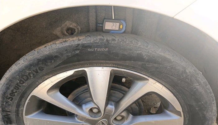 2014 Hyundai Elite i20 ASTA 1.4 CRDI, Diesel, Manual, 1,09,292 km, tyre