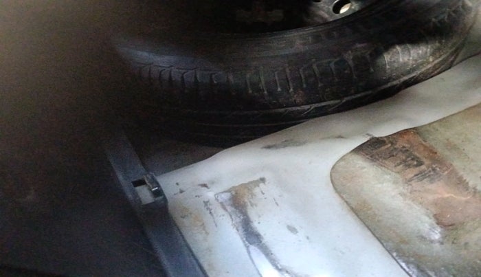 2014 Hyundai Elite i20 ASTA 1.4 CRDI, Diesel, Manual, 1,09,292 km, tyre