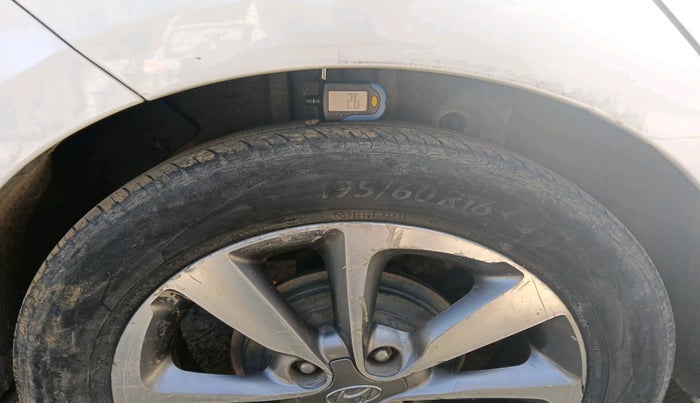 2014 Hyundai Elite i20 ASTA 1.4 CRDI, Diesel, Manual, 1,09,292 km, tyre