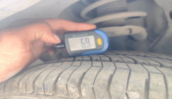 2021 KIA SELTOS HTE 1.5 PETROL, Petrol, Manual, 49,724 km, tyre