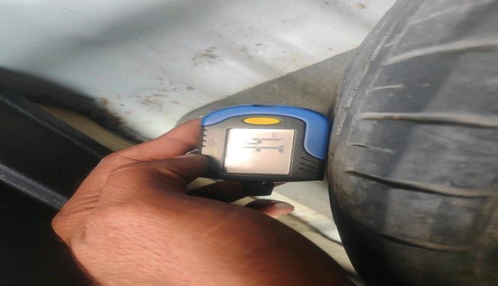 2021 KIA SELTOS HTE 1.5 PETROL, Petrol, Manual, 49,724 km, tyre