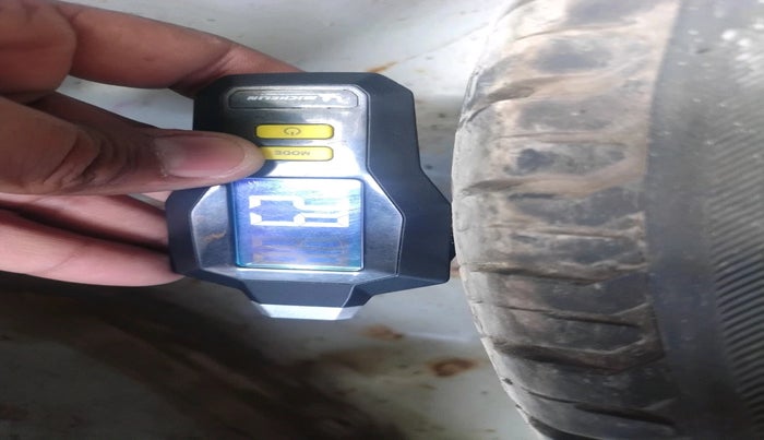 2019 Maruti Dzire ZXI PLUS AMT, Petrol, Automatic, 1,08,934 km, tyre