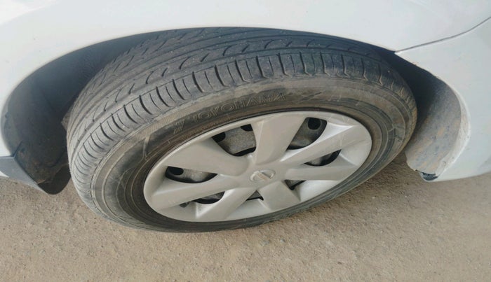 2013 Nissan Micra Active XV, Petrol, Manual, 92,206 km, tyre