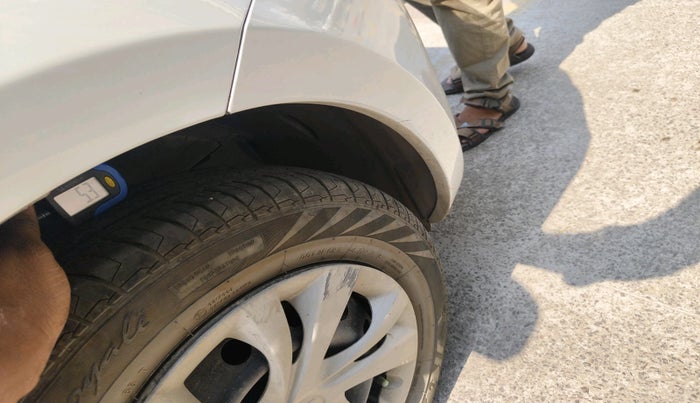 2023 Maruti Swift VXI AMT, Petrol, Automatic, 18,238 km, tyre