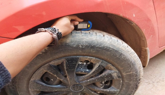 2019 Maruti Swift LXI, Petrol, Manual, 30,708 km, tyre