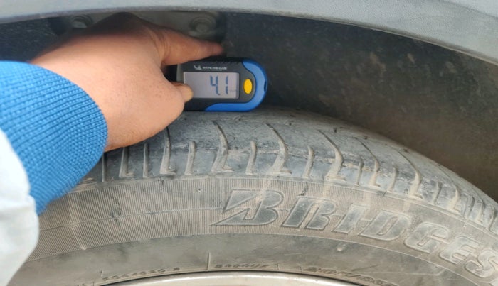 2018 Hyundai Creta SX 1.6 DIESEL, Diesel, Manual, 1,69,727 km, tyre