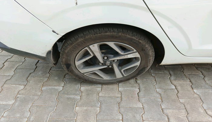 2022 Hyundai AURA SX 1.2 CNG, Petrol, Manual, 46,129 km, tyre