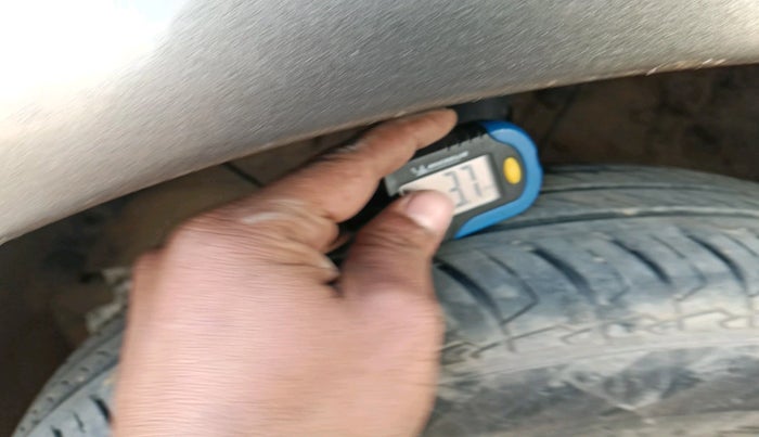 2020 Maruti Swift VXI, Petrol, Manual, 89,602 km, tyre