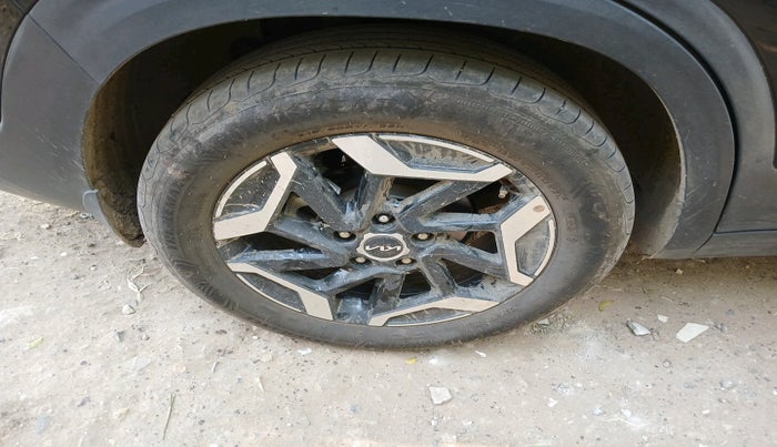 2025 KIA SELTOS  HTX 1.5 DIESEL AT, Diesel, Automatic, 6,569 km, tyre