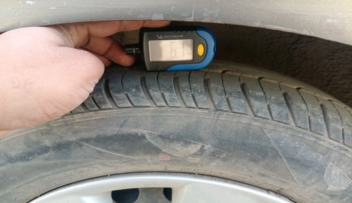 2012 Nissan Sunny XL, Petrol, Manual, 58,122 km, tyre