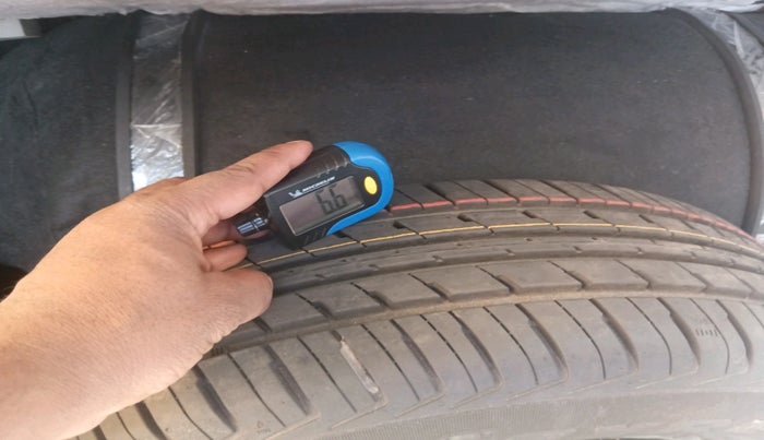 2020 Tata Tiago XZ PETROL, Petrol, Manual, 36,945 km, tyre