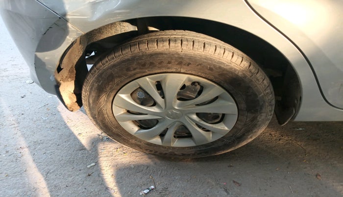 2019 Maruti Swift VXI, Petrol, Manual, 50,829 km, tyre