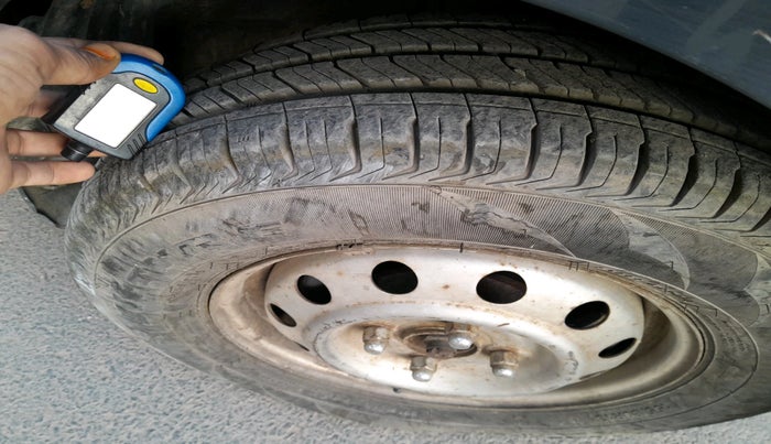 2013 Hyundai i10 ERA 1.1, Petrol, Manual, 66,303 km, tyre