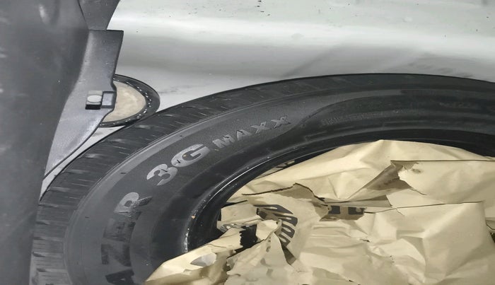 2015 Hyundai Elite i20 MAGNA 1.2, Petrol, Manual, 1,10,610 km, tyre