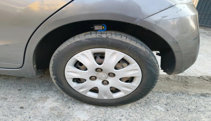 2012 Honda Brio S MT, Petrol, Manual, 69,721 km, tyre