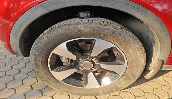 2018 Tata NEXON XZ PLUS PETROL, Petrol, Manual, 11,591 km, tyre