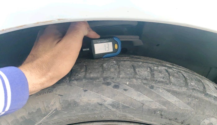 2010 Maruti Swift VDI, Diesel, Manual, 2,06,161 km, tyre