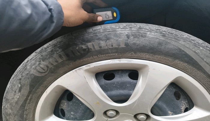 2012 Hyundai Verna FLUIDIC 1.6 CRDI EX, Diesel, Manual, 94,191 km, tyre