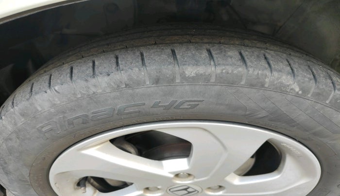 2014 Honda City 1.5L I-VTEC V MT, Petrol, Manual, 1,38,630 km, tyre