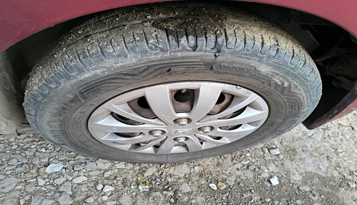 2013 Hyundai i10 SPORTZ 1.2, Petrol, Manual, 60,077 km, tyre