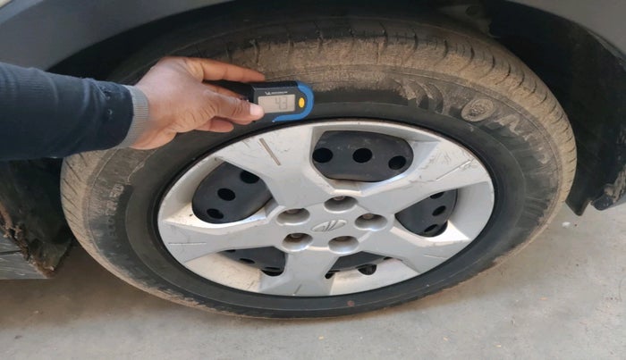 2020 Mahindra XUV300 W6 1.5 Diesel, Diesel, Manual, 37,065 km, tyre