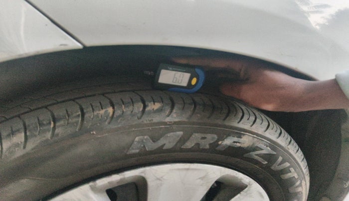 2017 Maruti Ertiga VXI CNG, Petrol, Manual, 1,95,048 km, tyre