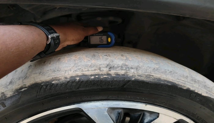 2020 Jeep Compass LIMITED PLUS 2.0 DIESEL 4X4 AT, Diesel, Automatic, 1,60,000 km, tyre