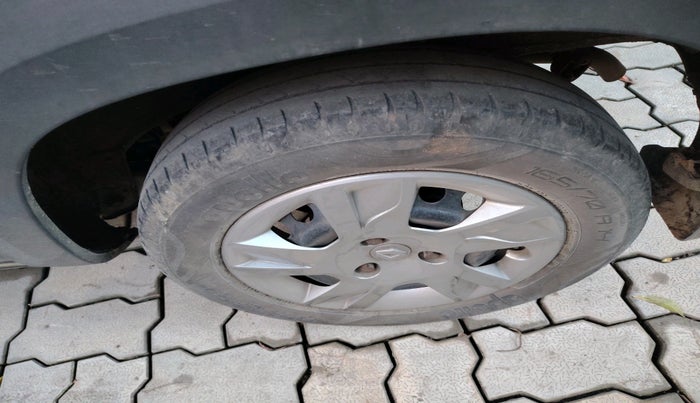 2021 Renault Kwid RXT 1.0 (O), Petrol, Manual, 1,06,420 km, tyre