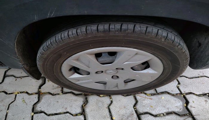 2021 Renault Kwid RXT 1.0 (O), Petrol, Manual, 1,06,420 km, tyre