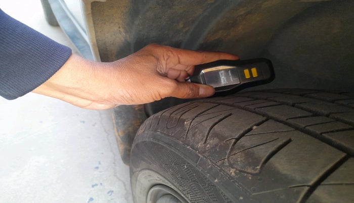 2012 Renault Duster 110 PS RXL DIESEL, Diesel, Manual, 1,02,509 km, tyre