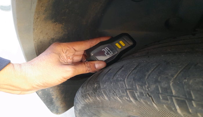 2012 Renault Duster 110 PS RXL DIESEL, Diesel, Manual, 1,02,509 km, tyre