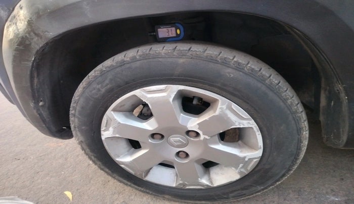 2019 Renault Kwid CLIMBER 1.0, Petrol, Manual, 49,760 km, tyre