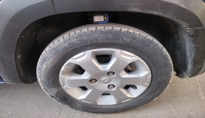 2019 Renault Kwid CLIMBER 1.0, Petrol, Manual, 49,760 km, tyre