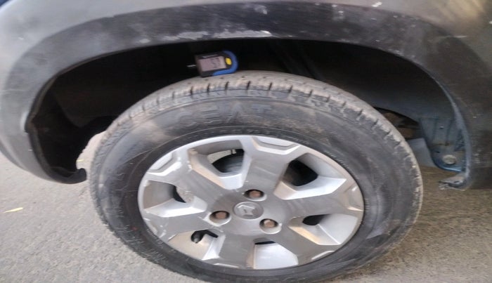 2019 Renault Kwid CLIMBER 1.0, Petrol, Manual, 49,760 km, tyre