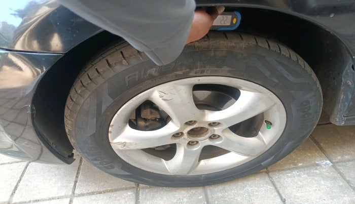 2012 Skoda Rapid ELEGANCE 1.6 TDI CR MT, Diesel, Manual, 2,31,806 km, tyre