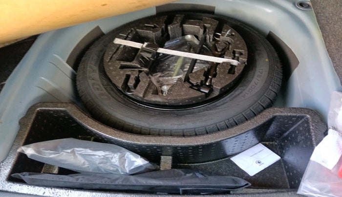 2020 Skoda Rapid AMBITION AT TSI, Petrol, Automatic, 21,389 km, tyre