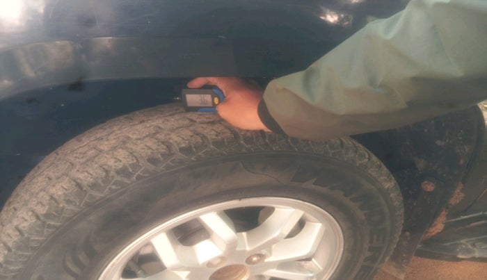 2016 Mahindra TUV300 T8, Diesel, Manual, 1,18,778 km, tyre