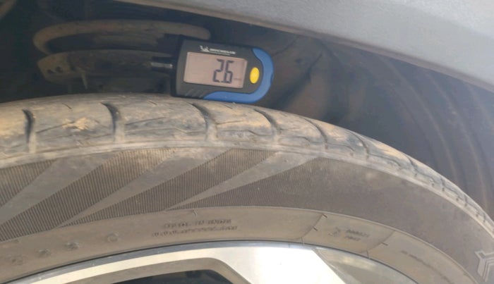 2022 Hyundai ALCAZAR 1.5 SIGNATURE (O) AT 6STR, Diesel, Automatic, 93,031 km, tyre