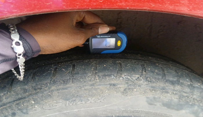 2022 Maruti Dzire VXI CNG, Petrol, Manual, 43,658 km, tyre