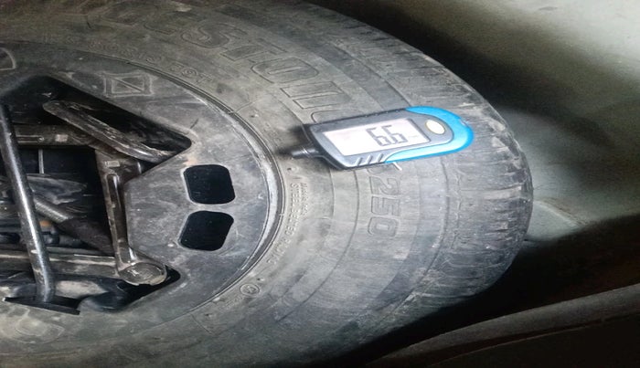 2010 Hyundai i10 MAGNA 1.1, Petrol, Manual, 33,753 km, tyre